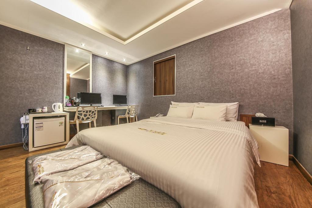 Richi Hotel Сувон Екстер'єр фото