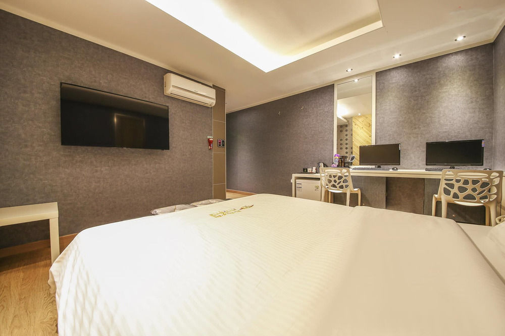 Richi Hotel Сувон Екстер'єр фото
