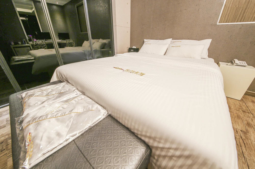 Richi Hotel Сувон Екстер'єр фото